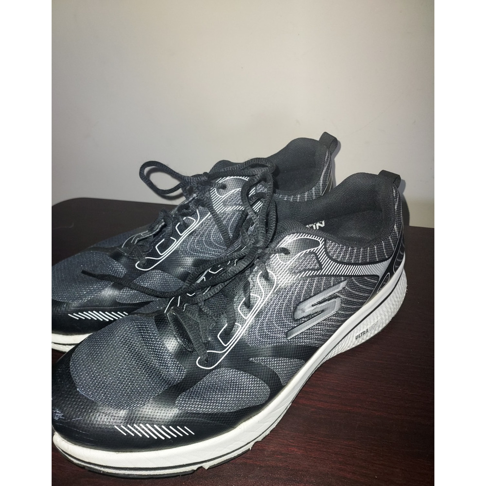 Skechers Mens Running Sneakers 12M Go Run Consistent Ligthweight Athletic Black